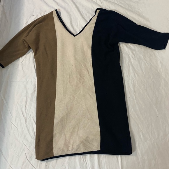 BUSINESS CASUAL CLASSY MID LENGTH WOOL DUAL TONE DRESS - Picture 3 of 5